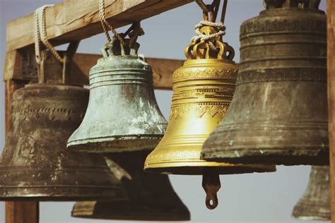 different types of bells.